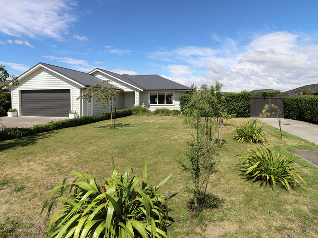 5 Routhan Way Carterton