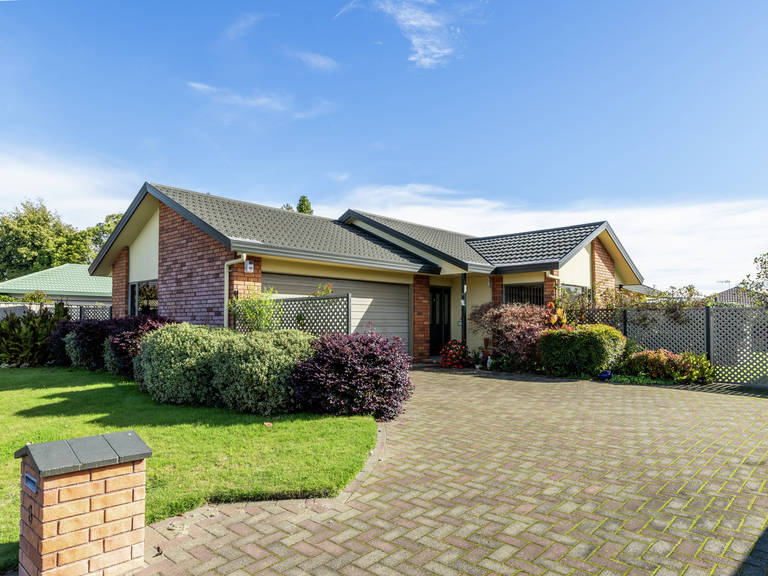 8 Rosehill Way Taradale