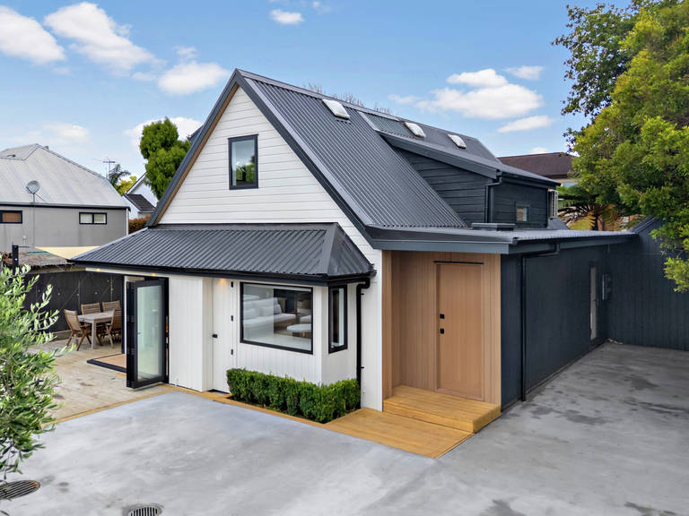 2/178 Landscape Road Mount Eden