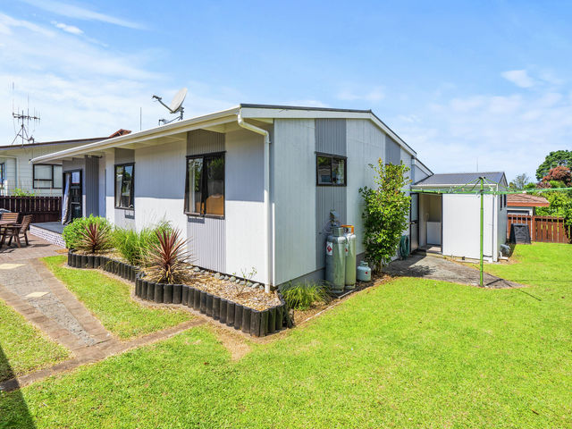 2/193 Fairway Drive Kamo