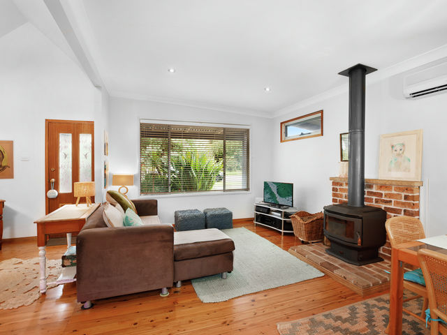 30 Albatross Road Berkeley Vale