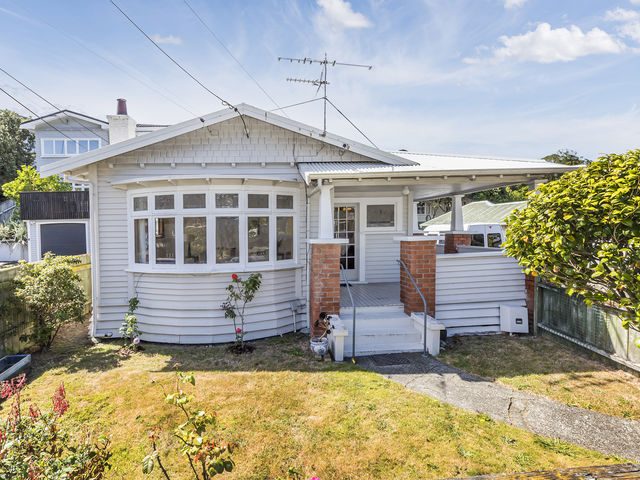 95 The Parade Island Bay