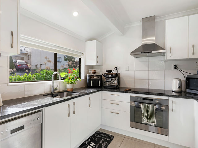 48B Cortina Avenue Johnsonville