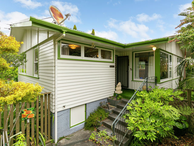 74 Beazley Avenue Paparangi