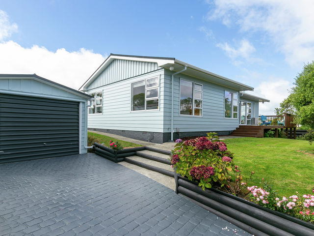12 Loasby Crescent Newlands