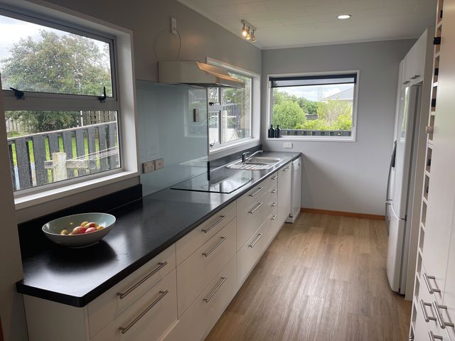 53 Baylands Dr Newlands