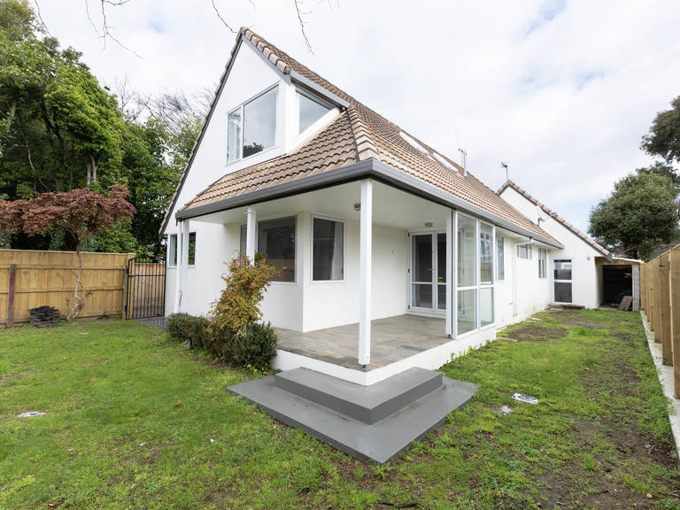 152 Russell Street Palmerston North Central