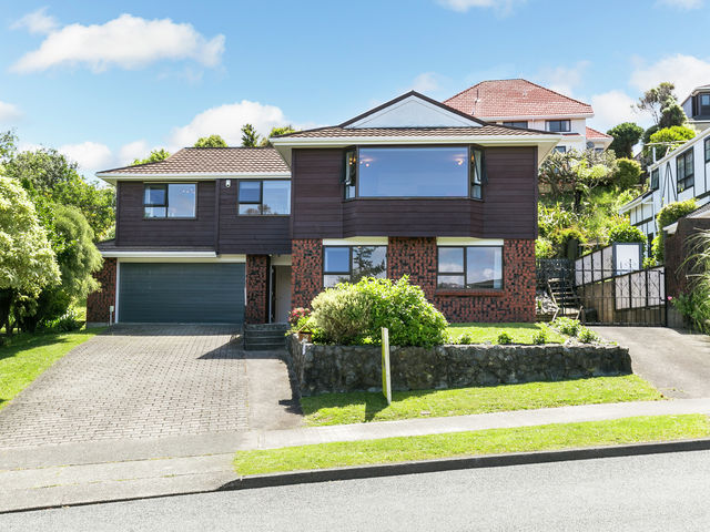 29 Burbank Cres Churton Park