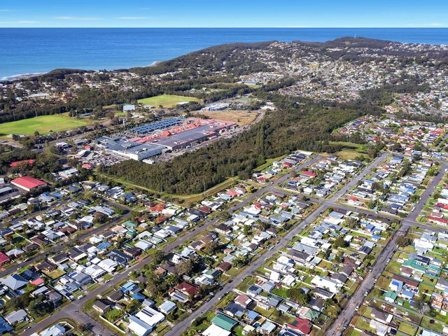16 Flinders Avenue Killarney Vale