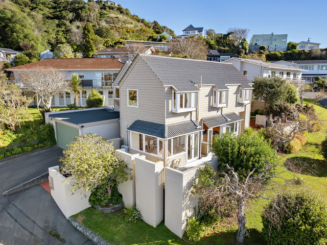 4 Ridd Crescent Karori