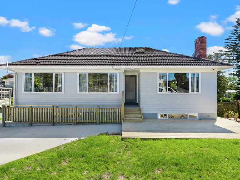 6 Alston Avenue Kelston