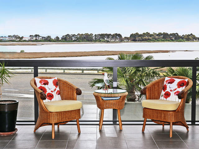 33A Meeanee Quay Westshore, Napier