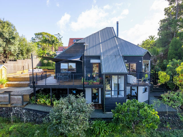 10 Rurumoki Street Regent