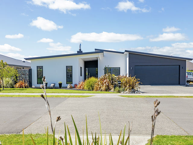 19 Hartley Avenue Carterton