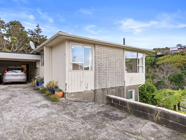 4 Waterford Drive Churton Park