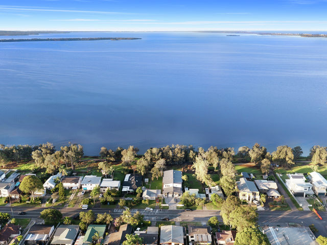65A Lakedge Avenue Berkeley Vale