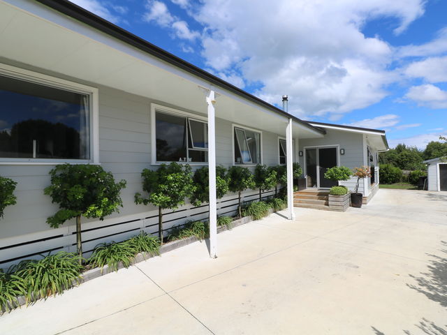 35 Fisher Place Carterton