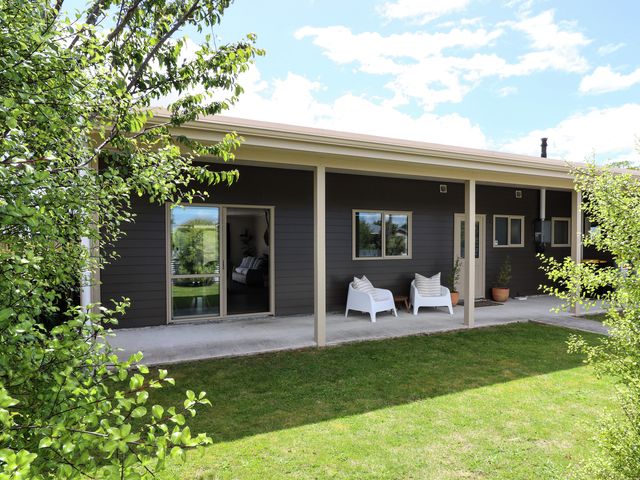 26 Charles Street Carterton