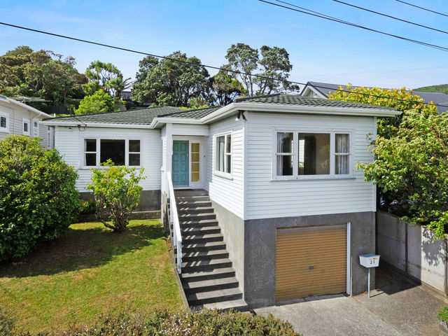 21 Firth Terrace Karori