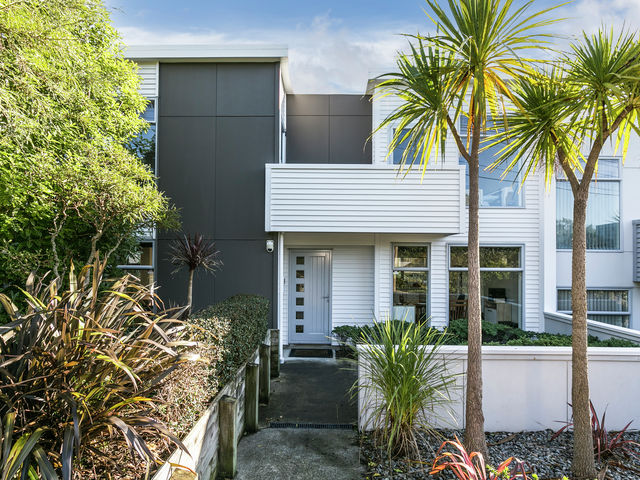 52a Tarawera Road Johnsonville
