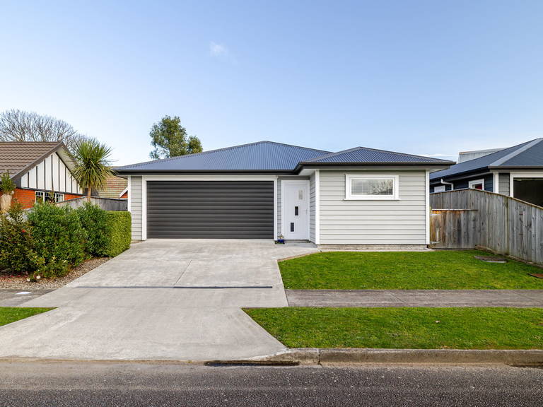 13 Sutherland Crescent Westbrook