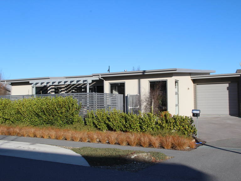 16 Kamahi Street Wanaka