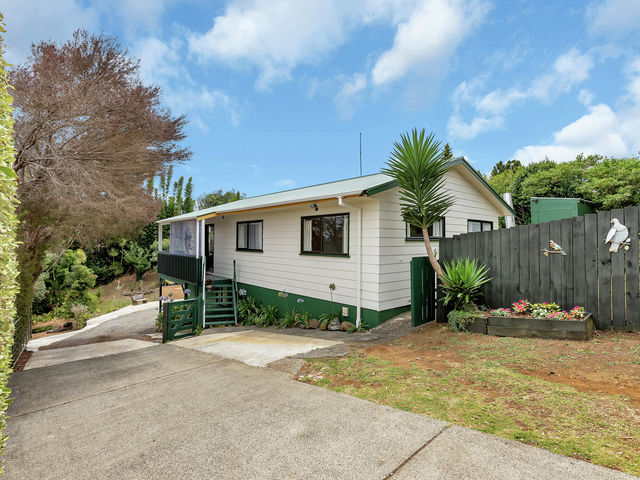 4 Glover Place Onerahi