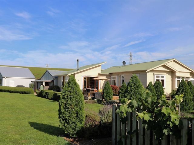 77 Johnsons Road Carterton