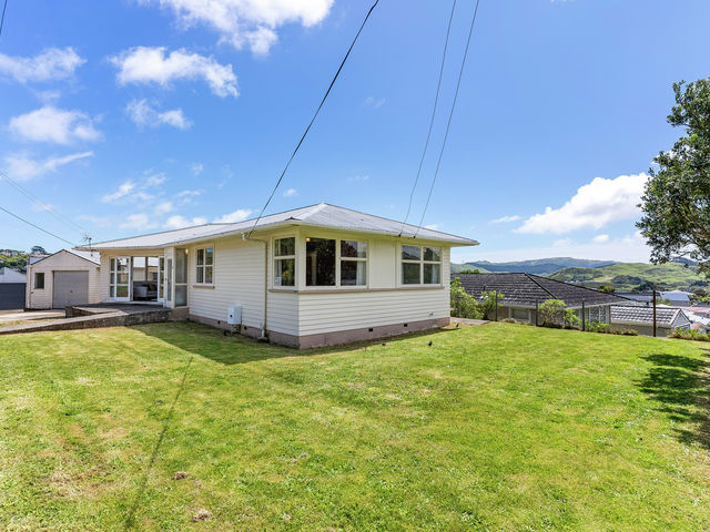 2 Christopher Way Paparangi