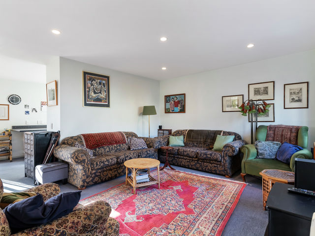 3/10 Colombo Street Newtown