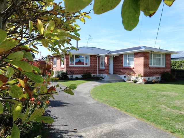 18 Costley Street Carterton