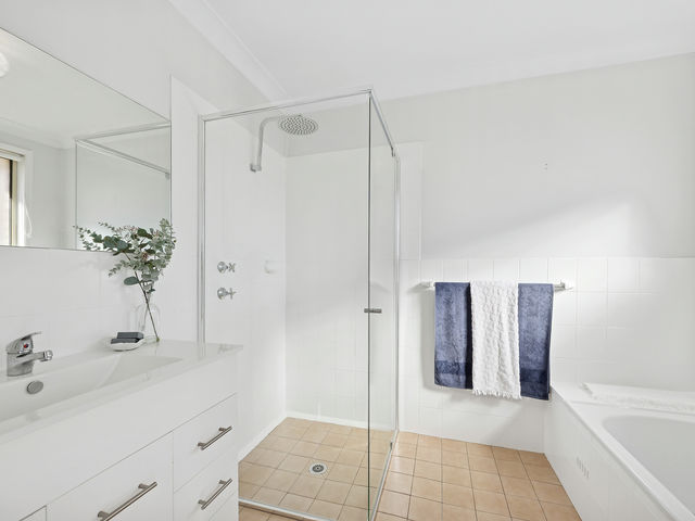 11/74 Ocean View  Drive Wamberal