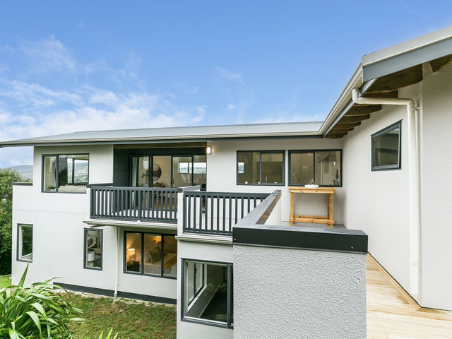 5 Atamira Close Churton Park