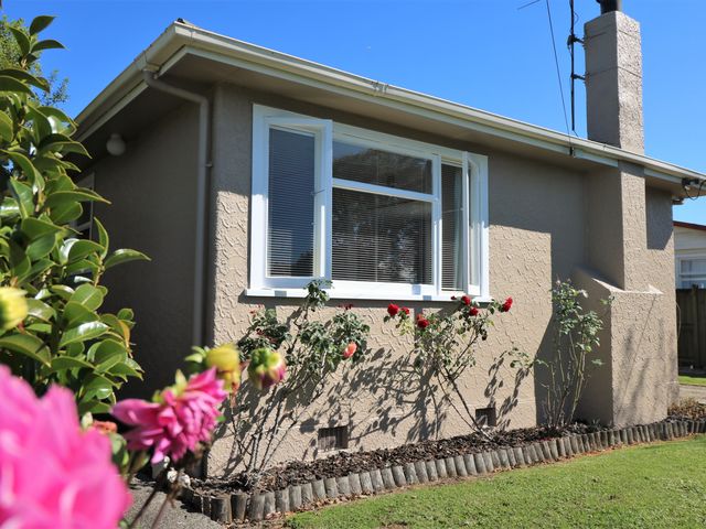 15 Costley Street Carterton