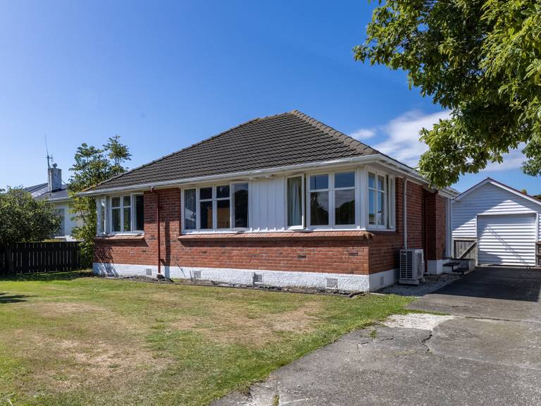 12 Aberdeen Avenue Takaro