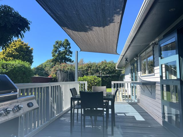 2 Hughan Place Carterton