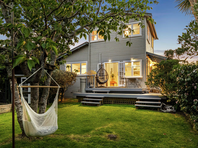 18 Raine Street Karori