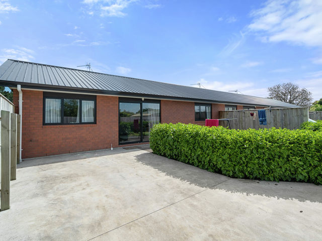 6a Brown Avenue Carterton