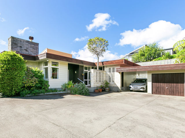 10 Mathieson Avenue Khandallah