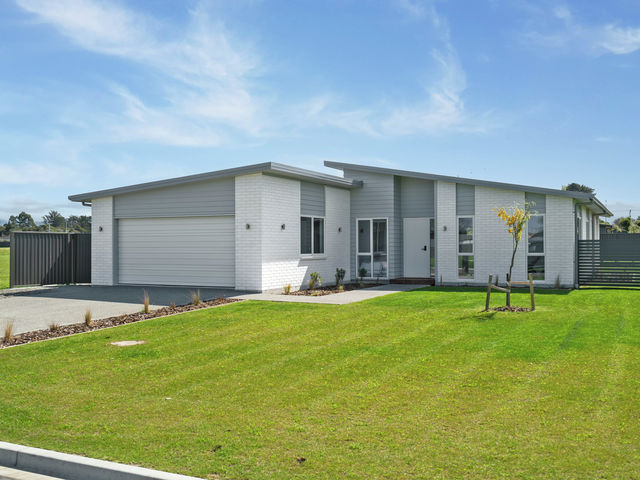 4 Ross Taylor Lane Masterton