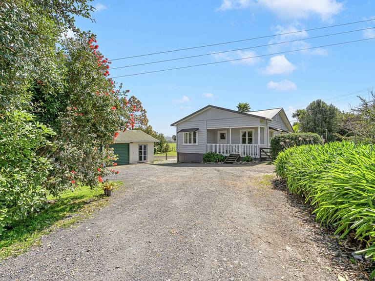 407 Pataua South Road Pataua South
