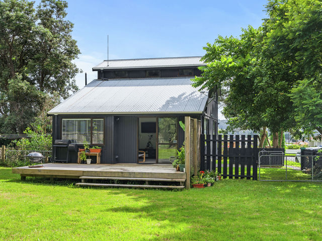 1 Amber Drive Tikipunga