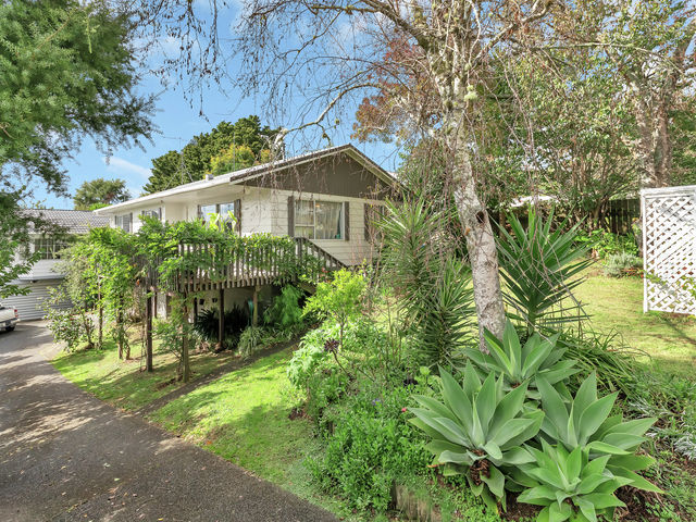 8A Mariposa Place Kamo