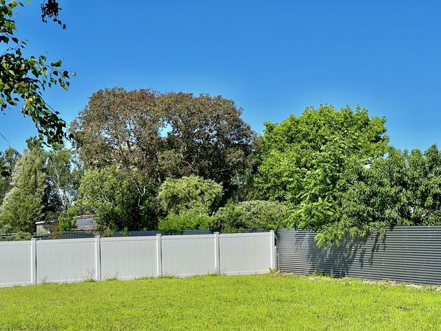 409A High Street South Carterton