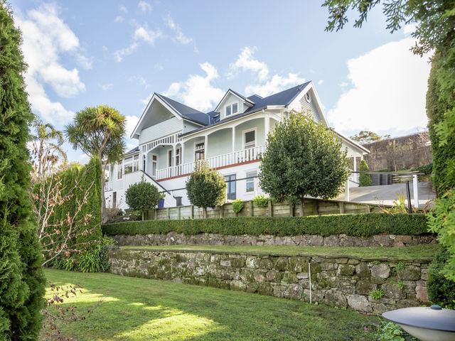 10 Cobden Road Bluff Hill, Napier