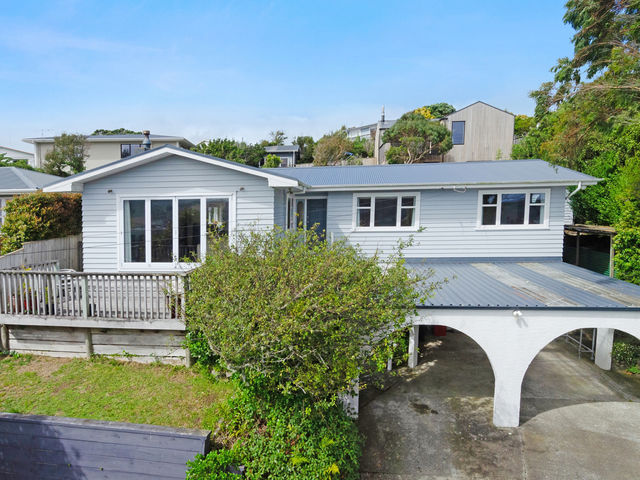 222 Helston Road Paparangi