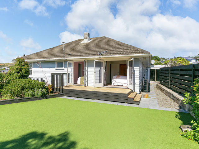 37 Lynda Avenue Paparangi