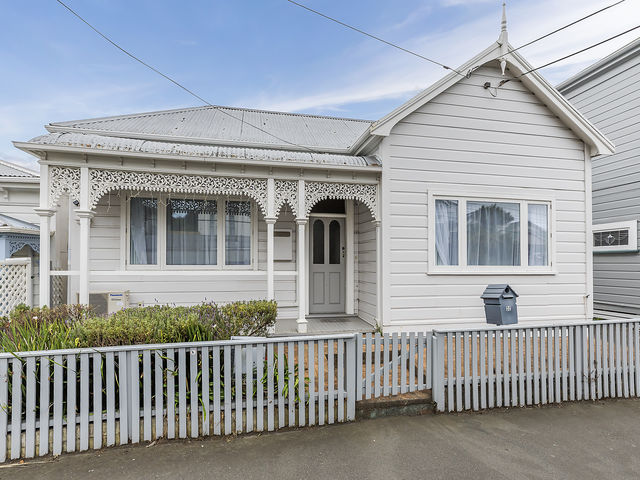 32 Hall Street Newtown