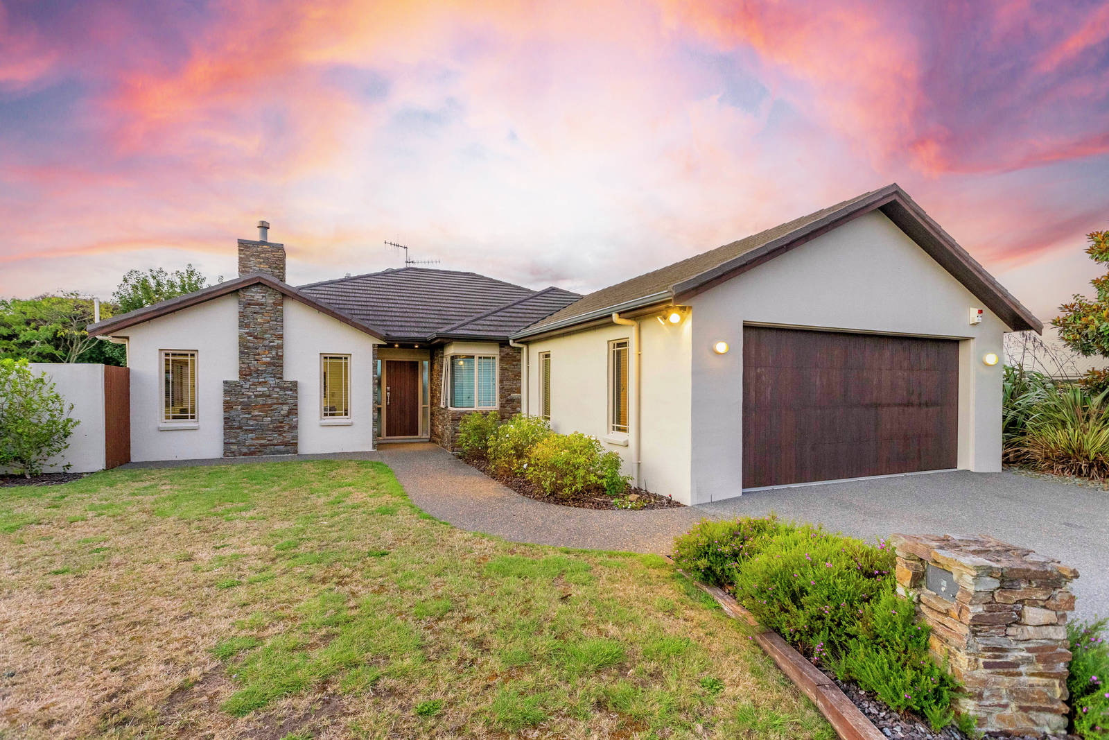 53 Regent Drive, Paraparaumu Beach 4 Bed House Sale by Tender