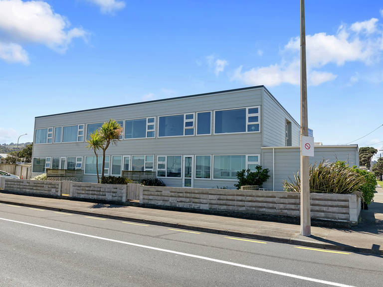 6/1 Aurora Street Petone